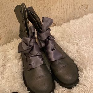 Dr Martens gray combat boot with wide ribbon laces